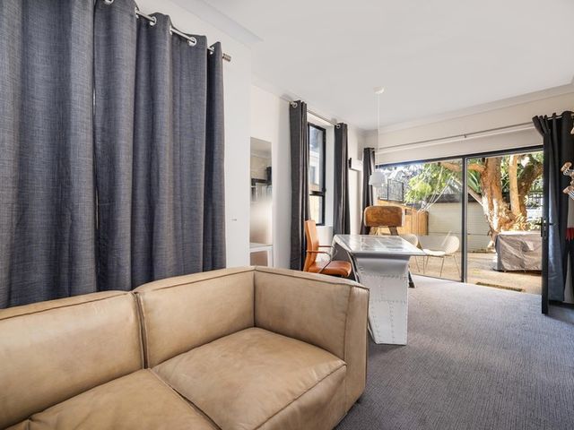 60 Oxford Street, PADDINGTON