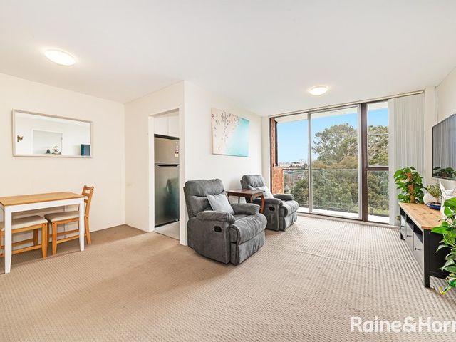 8F/14 Bligh Place, RANDWICK