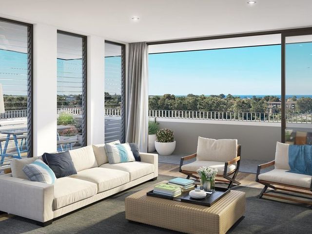 215/4 Galaup Street, LITTLE BAY